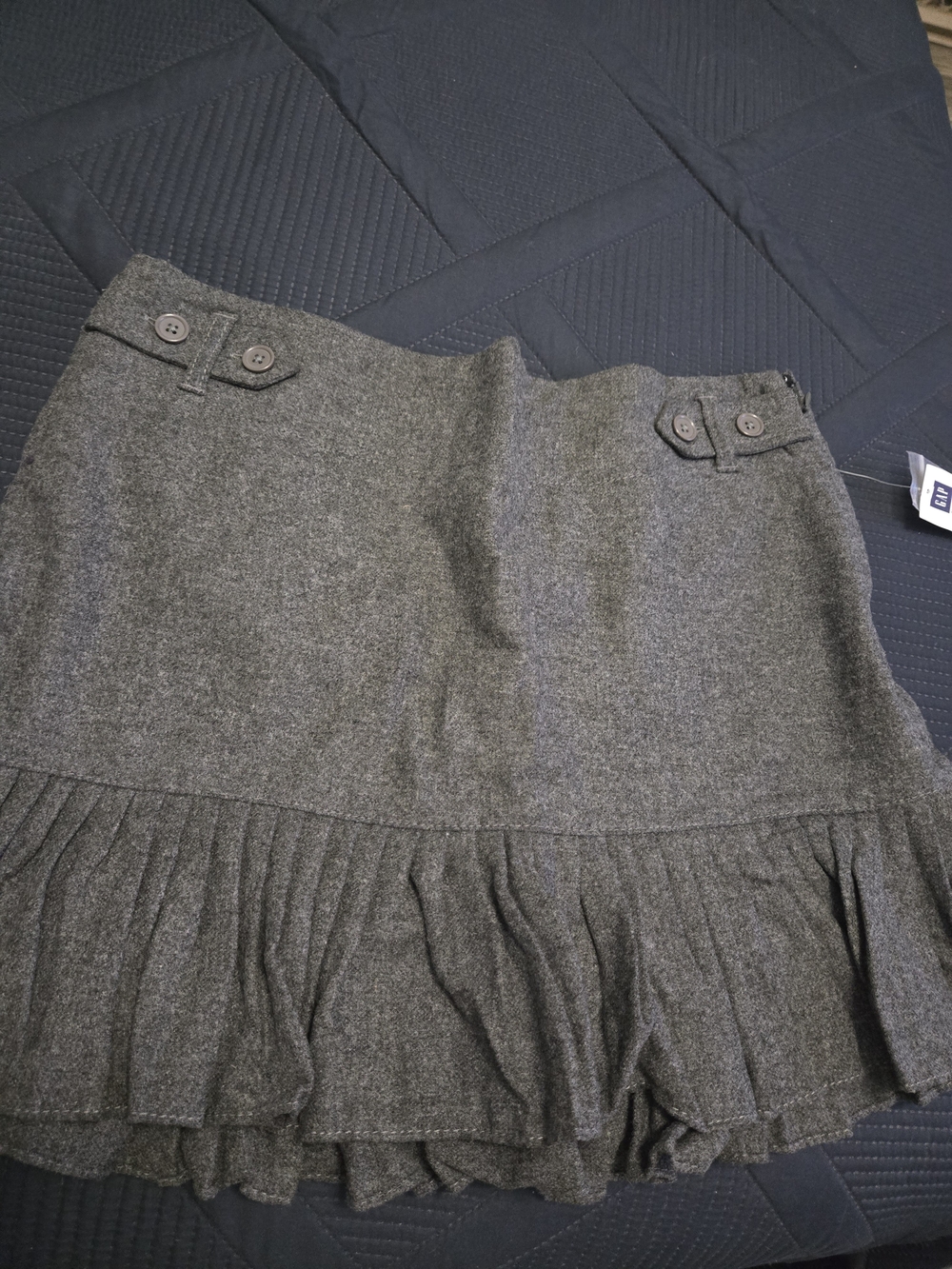 The Gap Wool-Blend Gray Ruffle Hem Skirt Size 14 NWT